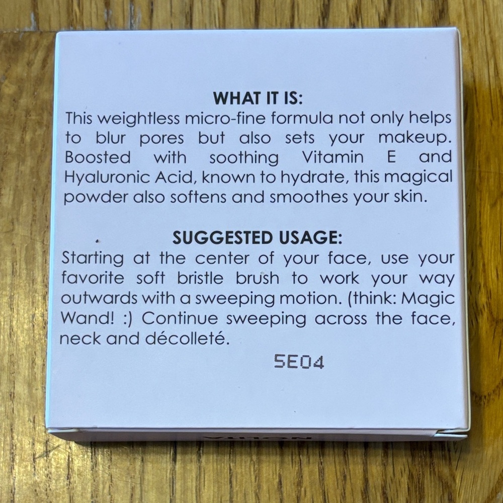 K. Voss Pixie Powder Setting Powder - Picture 2 of 2
